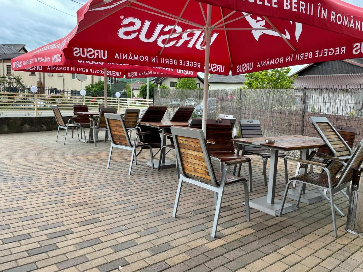Pensiunea Prestige House Curtea de Argeş Екстериор снимка