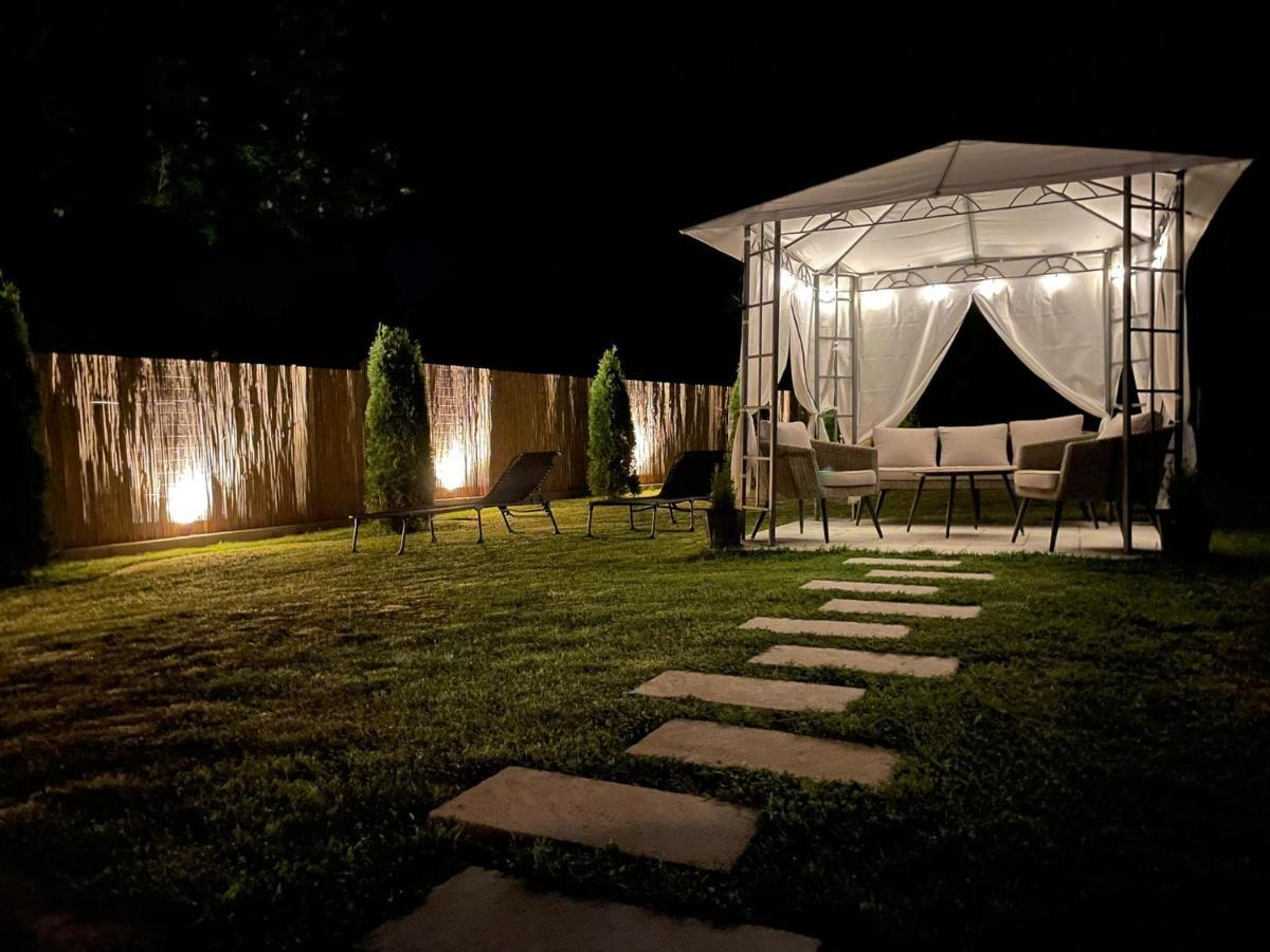 Pensiunea Prestige House Curtea de Argeş Екстериор снимка