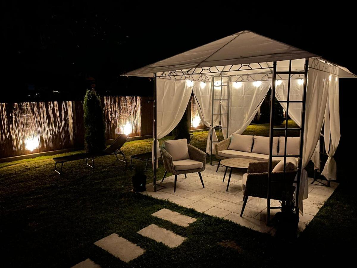 Pensiunea Prestige House Curtea de Argeş Екстериор снимка