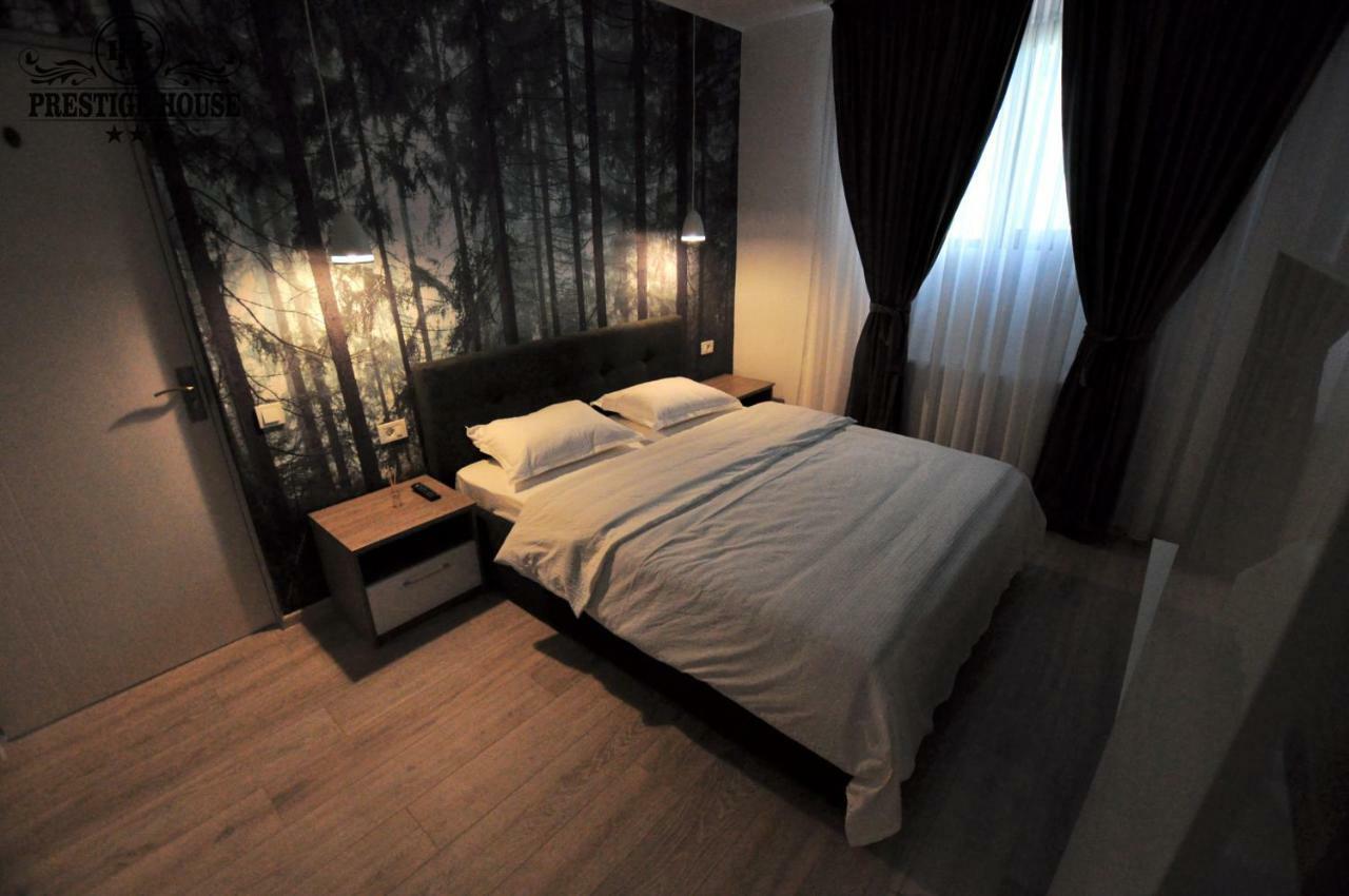 Pensiunea Prestige House Curtea de Argeş Екстериор снимка